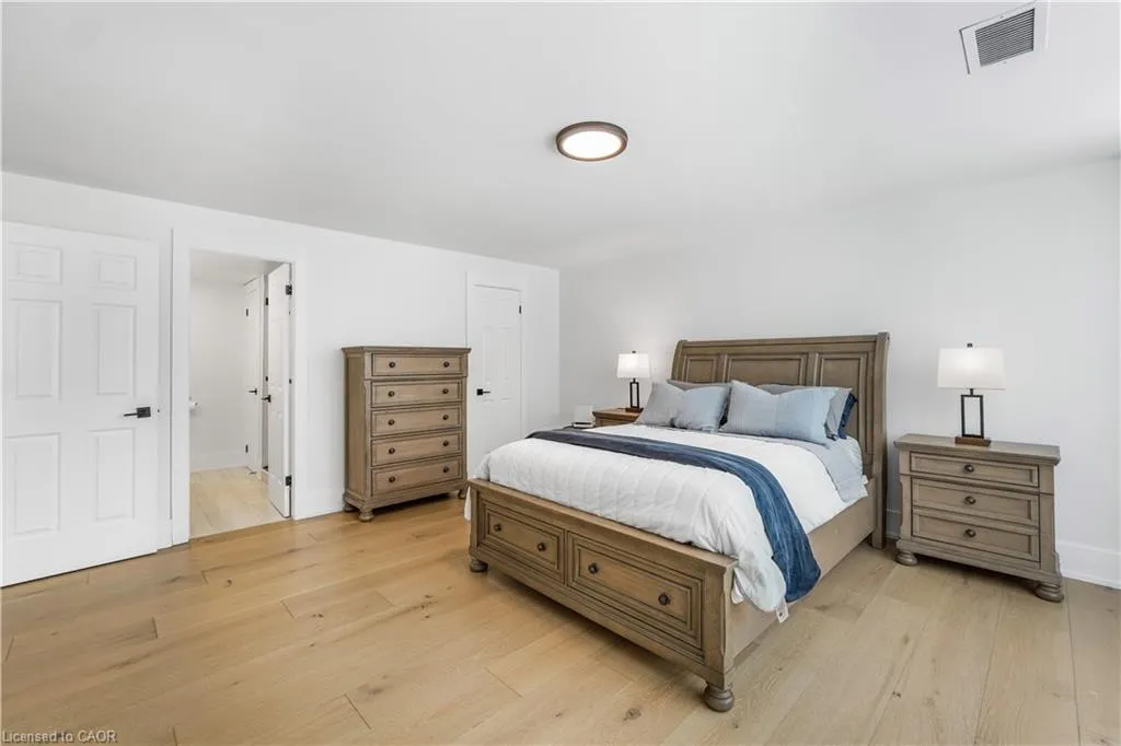 2121 Lakeshore Road, #205