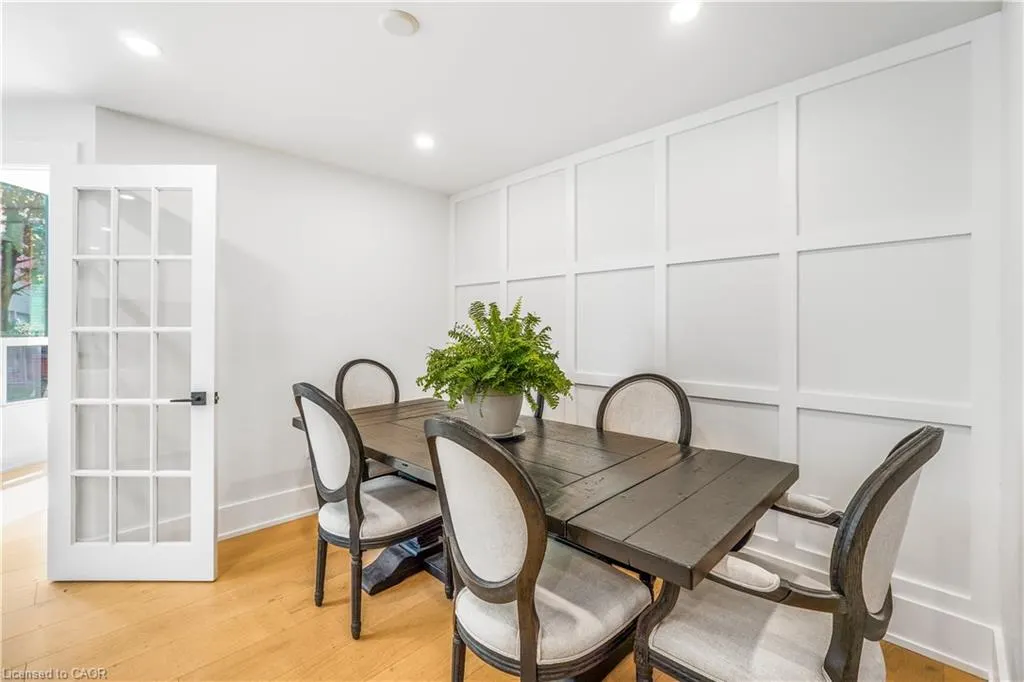 2121 Lakeshore Road, #205