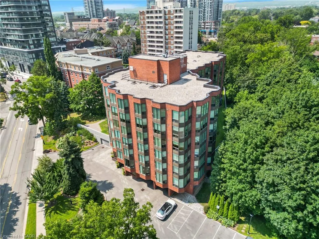 2121 Lakeshore Road, #205