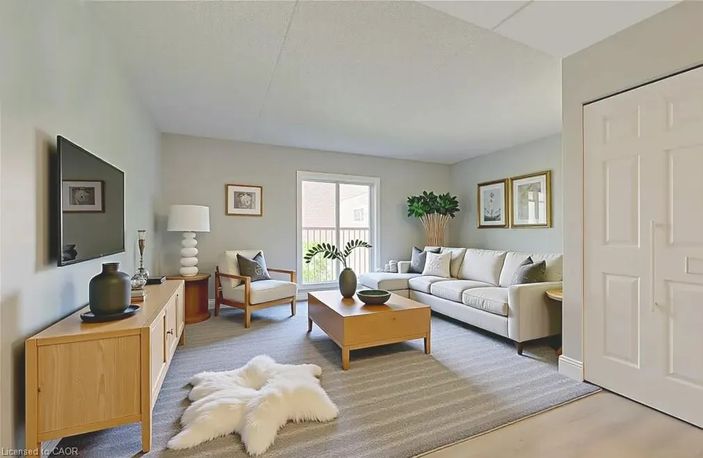 329 Northlake Drive, #7
