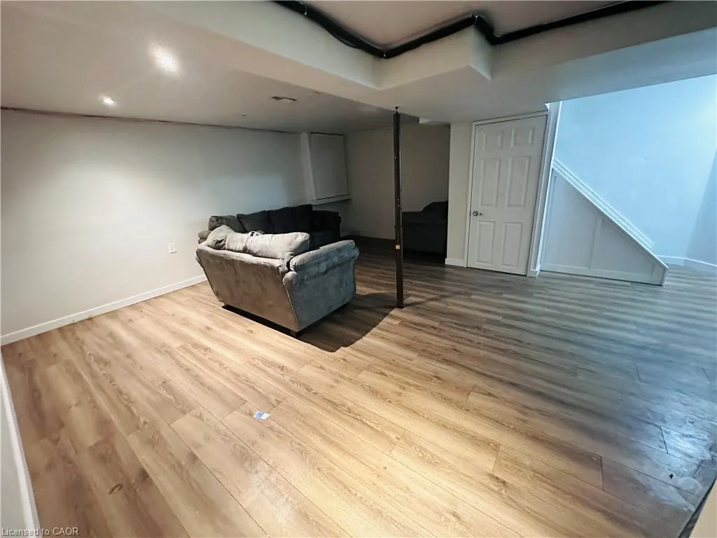 506 Grey Street, #A