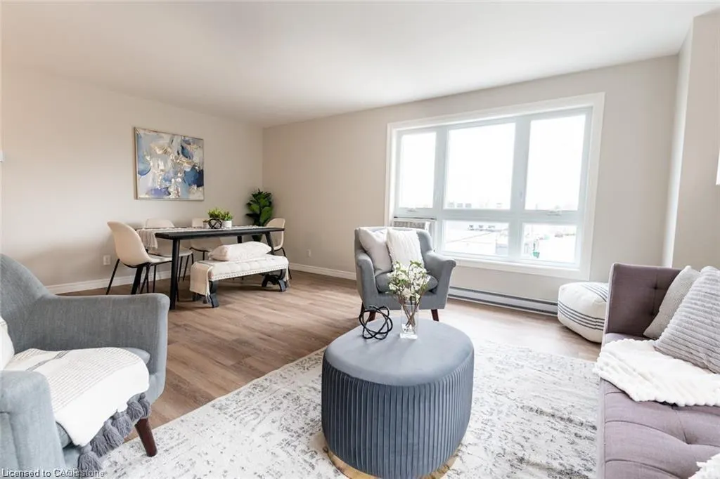 71 King George Road, #202