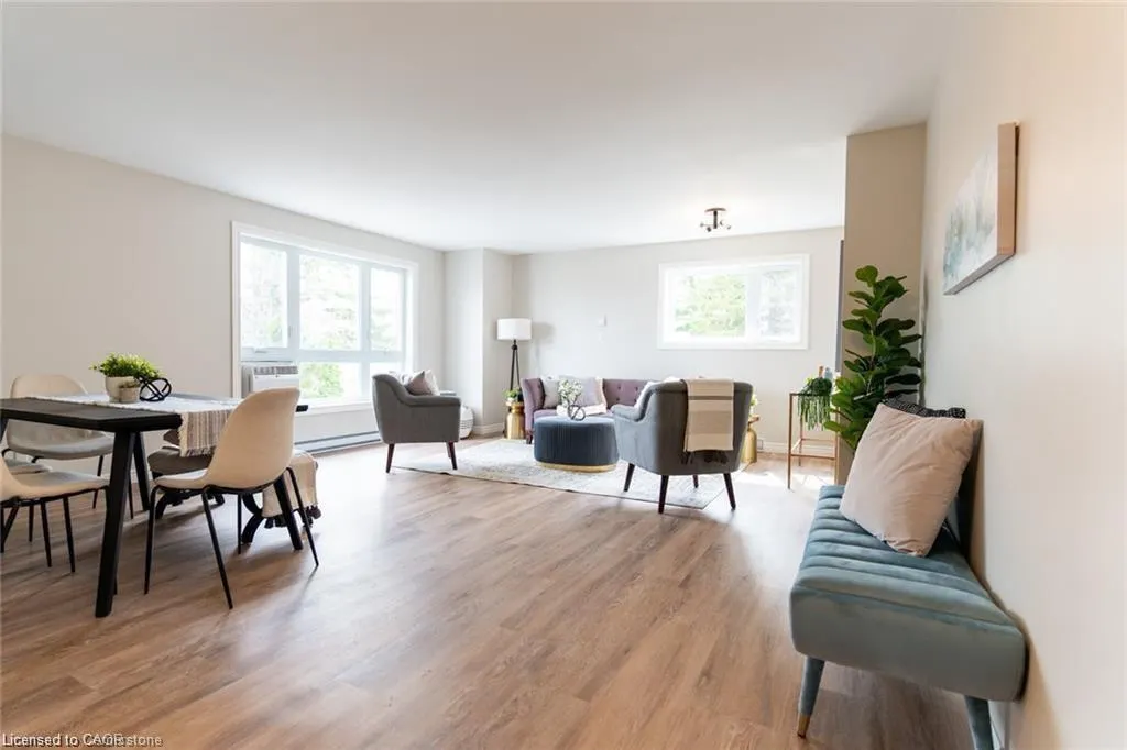 71 King George Road, #202