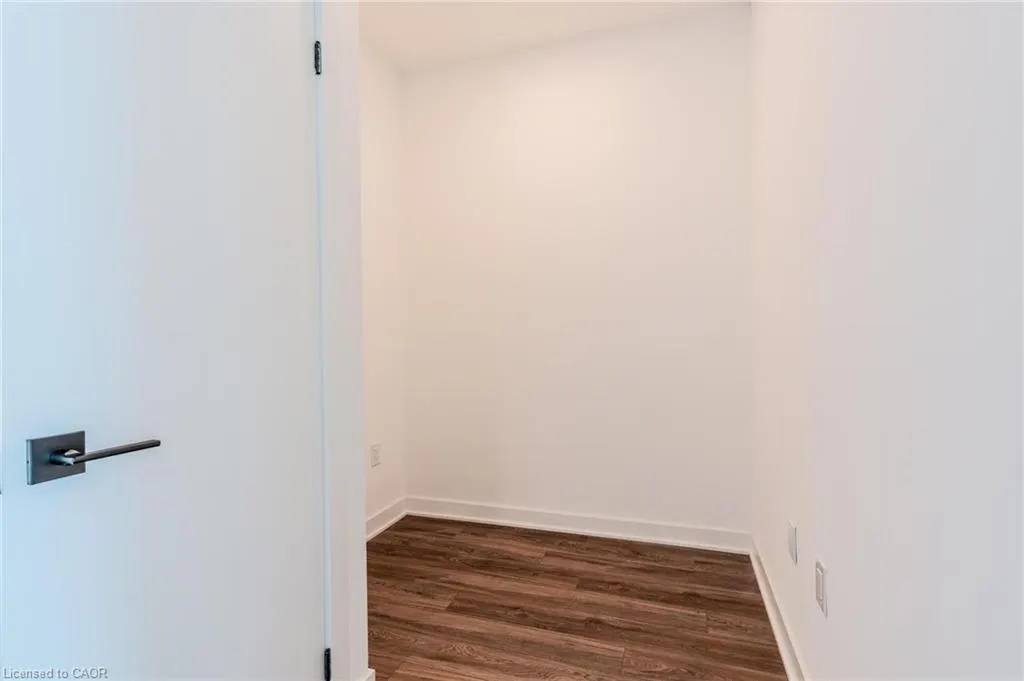 2782 Barton Street E, #814