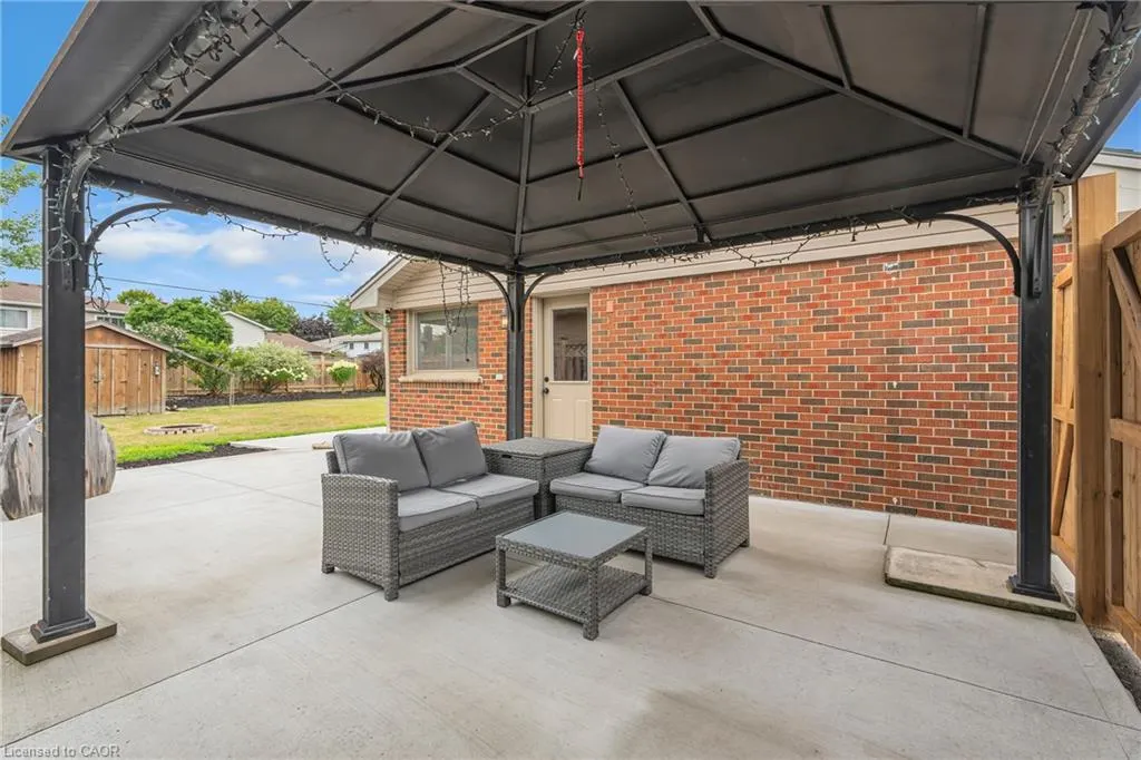 35 Hickery Place