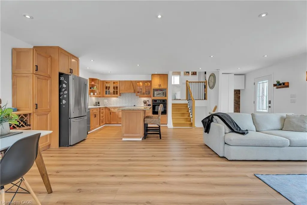 35 Hickery Place