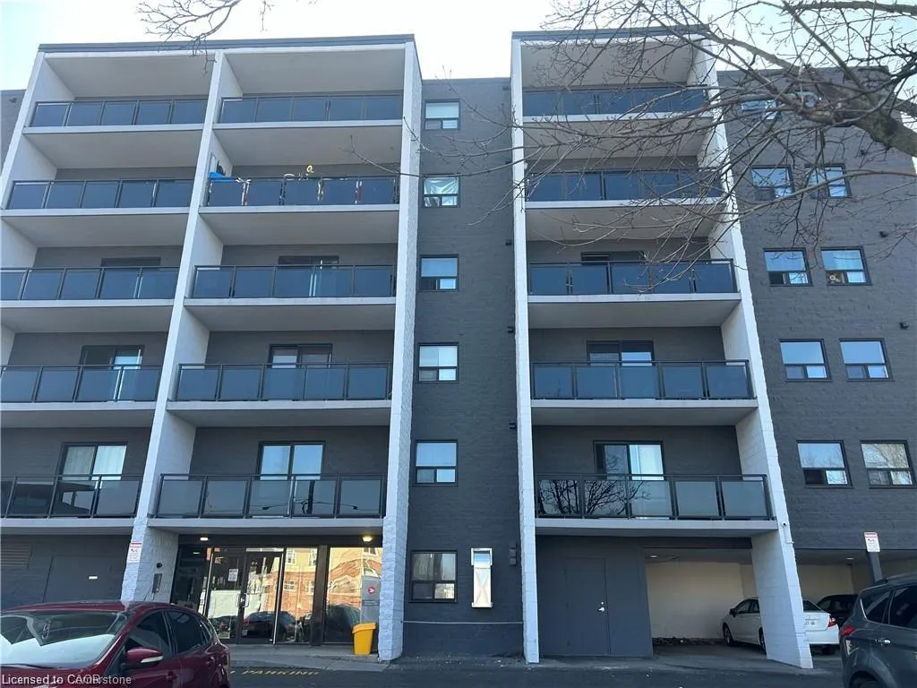 4422 Huron Street, #304
