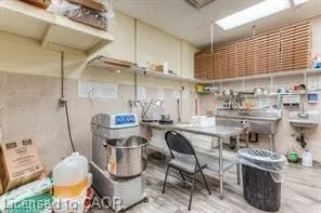 20 Woodlawn Road E, #6