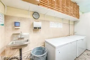 20 Woodlawn Road E, #6