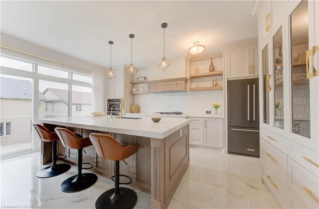 546 Bridgemill Crescent