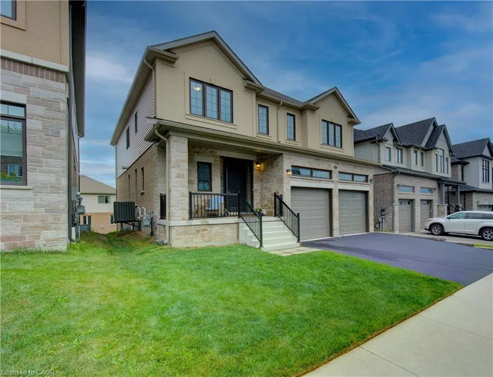 546 Bridgemill Crescent