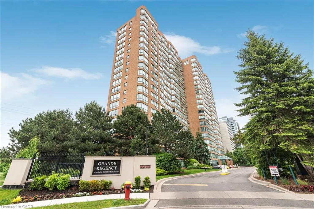 1276 Maple Crossing Boulevard, #1109