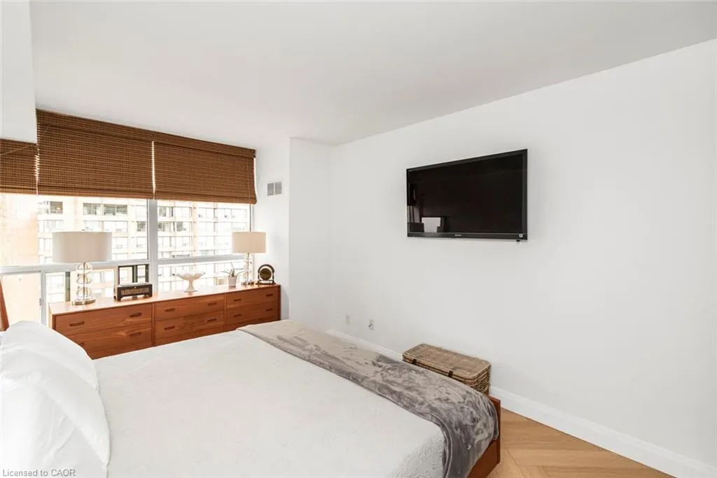 1276 Maple Crossing Boulevard, #1109