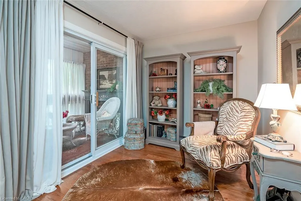 1580 Kerns Road, #5