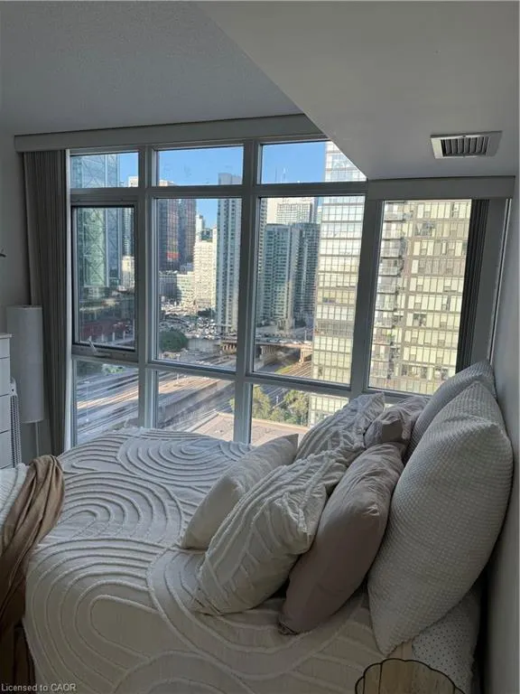 15 Iceboat Terrace, #1805