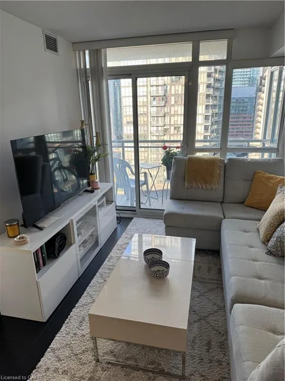 15 Iceboat Terrace, #1805