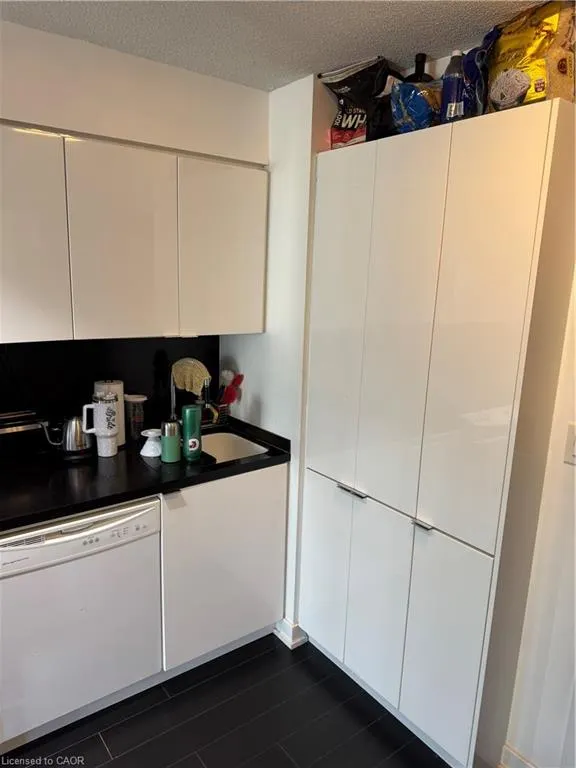15 Iceboat Terrace, #1805