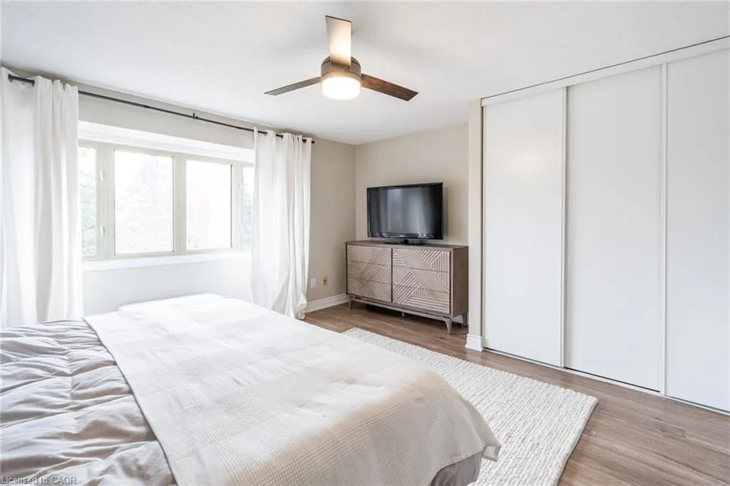 895 Maple Avenue, #118