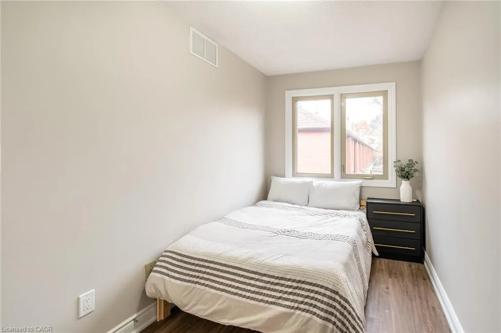 895 Maple Avenue, #118