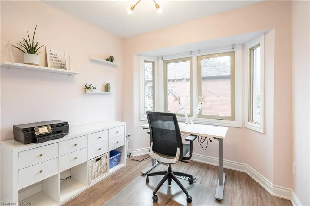 895 Maple Avenue, #118