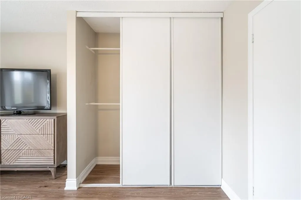 895 Maple Avenue, #118