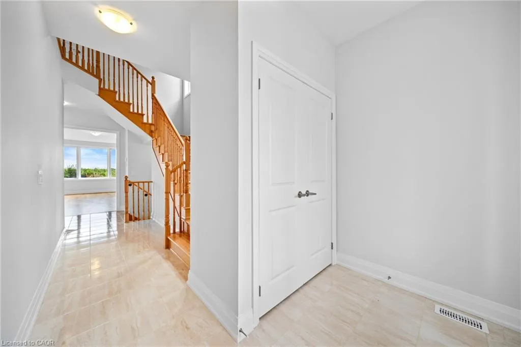 897 Knights Lane