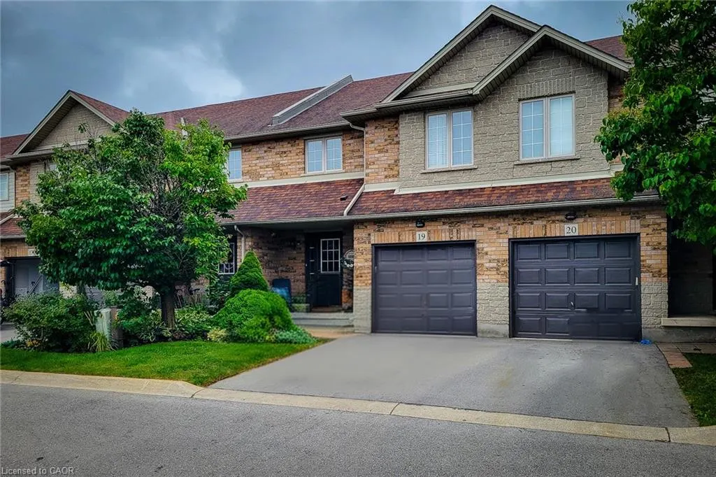 18 Cedar Street, #19