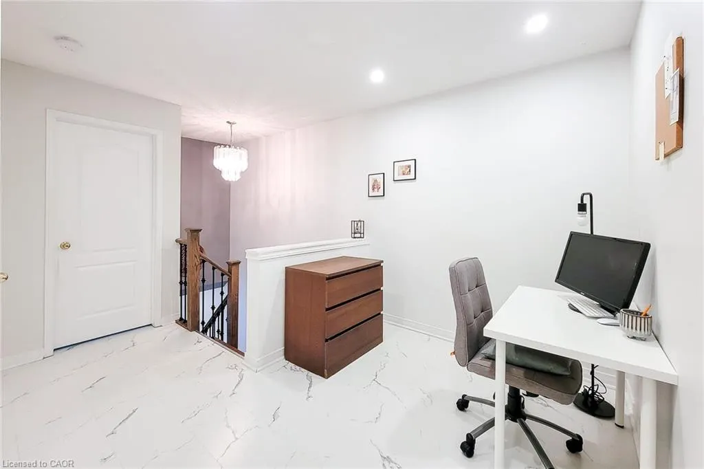 18 Cedar Street, #19