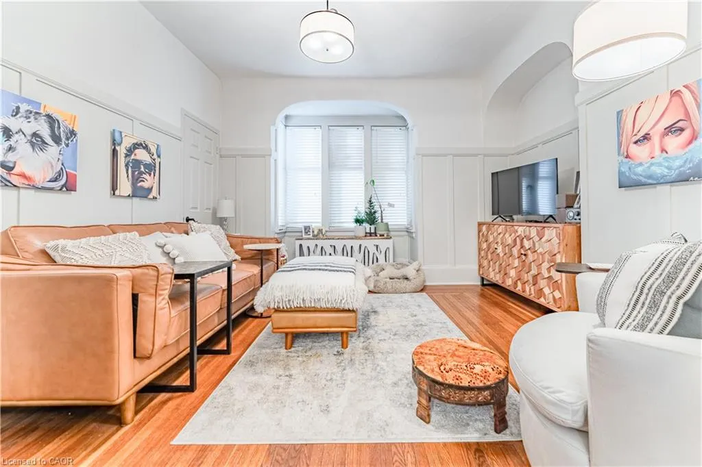 98 Sherman Avenue S