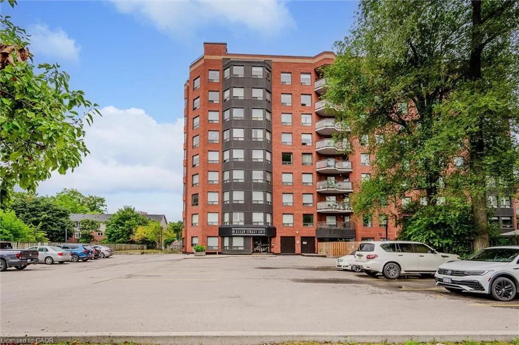 10 Ellen Street E, #808