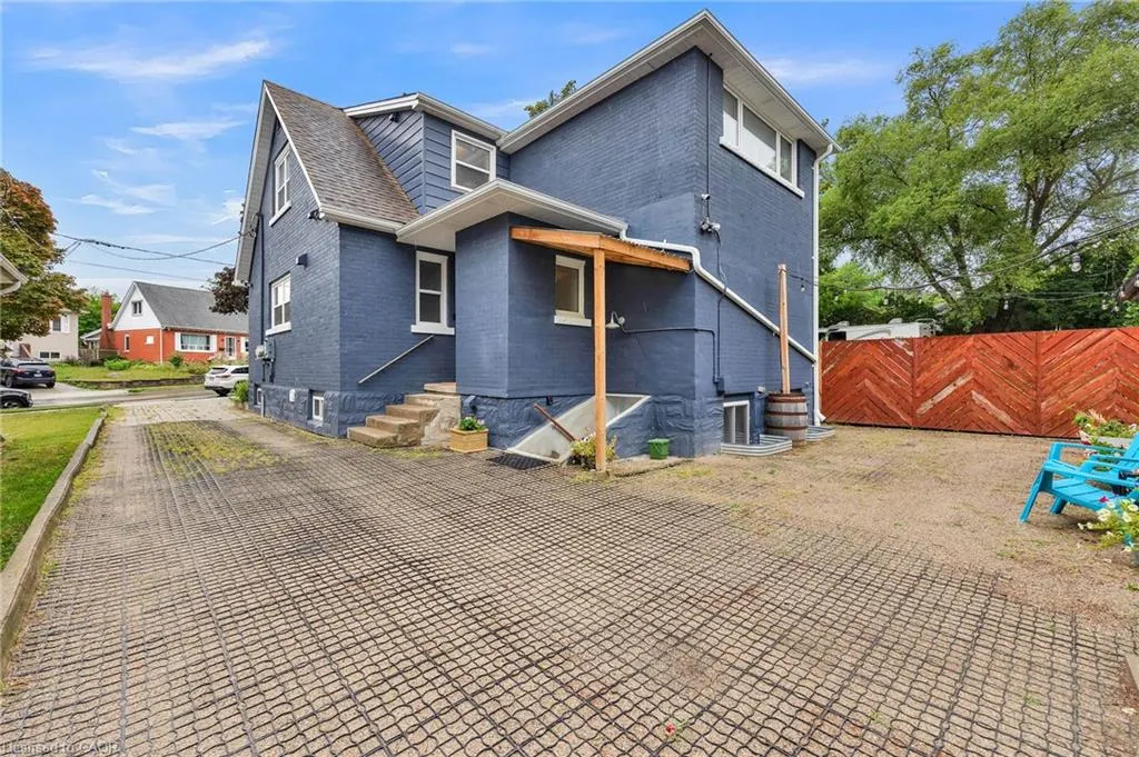 604 Guelph Street
