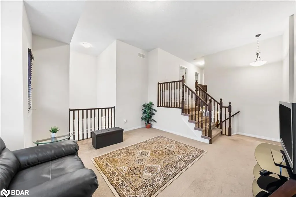 382 Woodbine Avenue