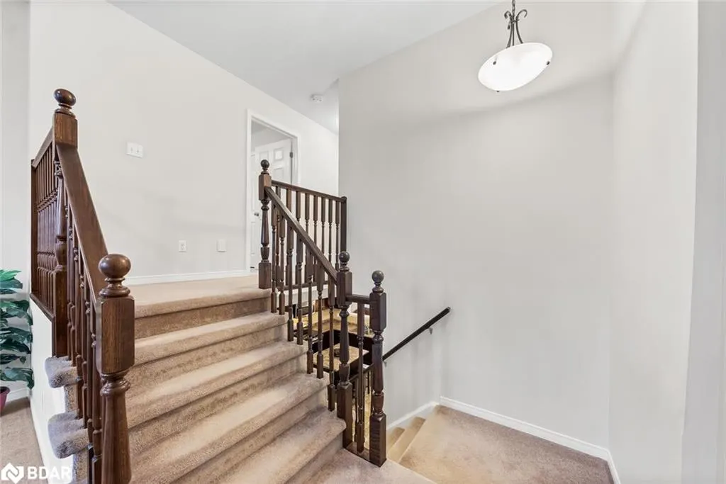 382 Woodbine Avenue