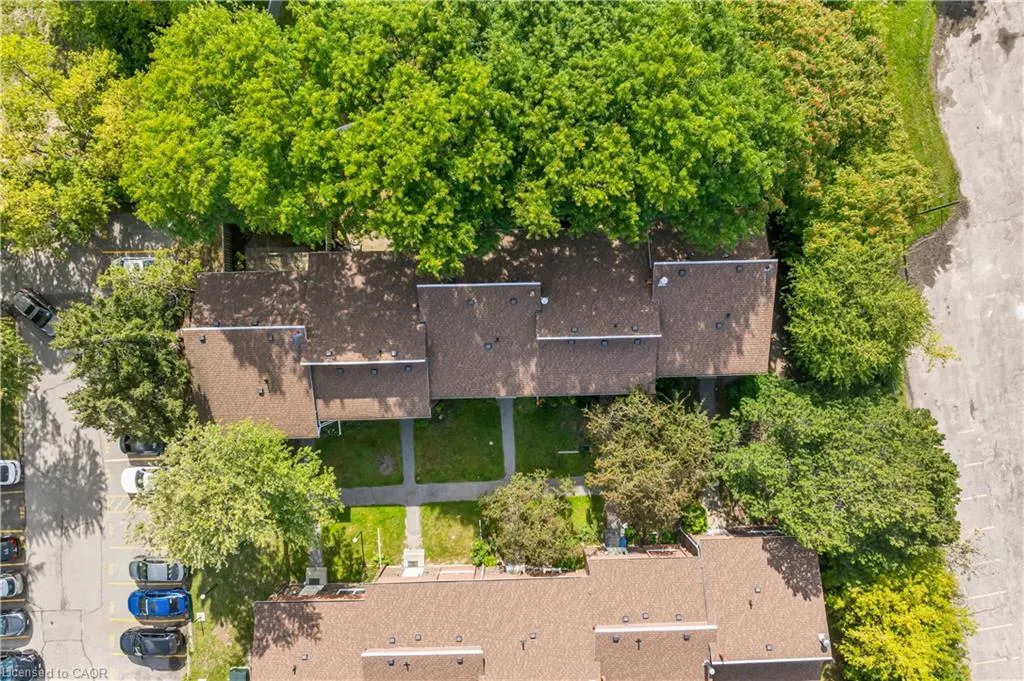 121 University Avenue E, #101