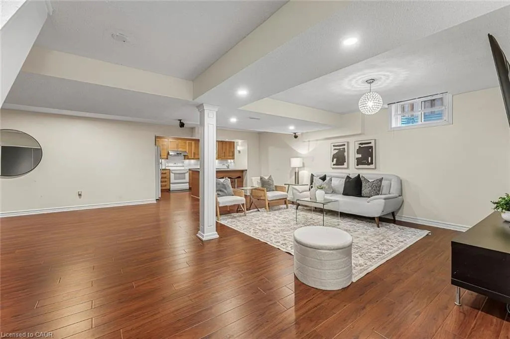 2816 Rosewood Lane