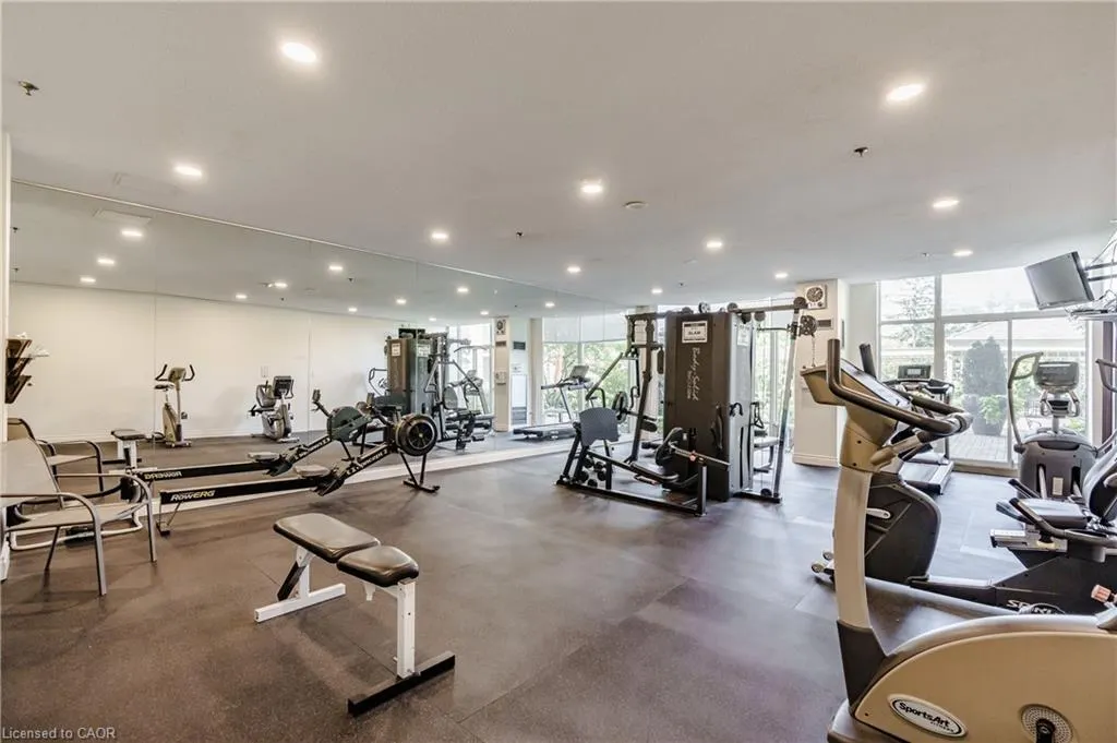 2511 Lakeshore Road W, #805