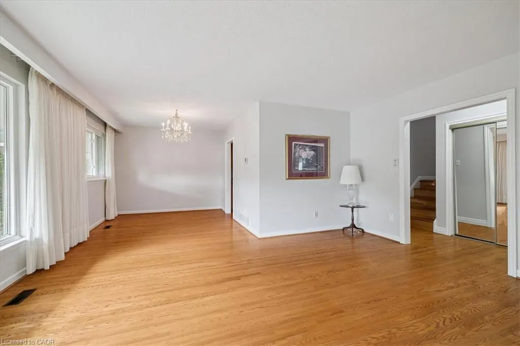 5305 Riverside Drive
