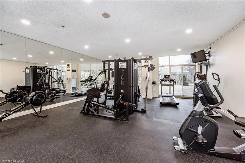 2511 Lakeshore Road W, #805