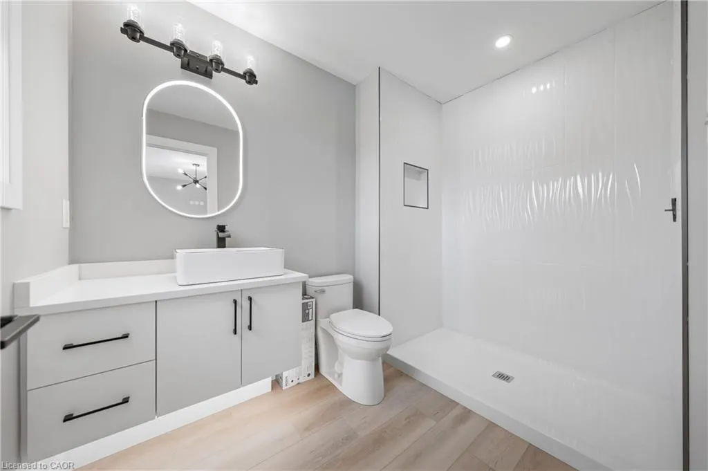 112 Kehl Street, #Upper Unit