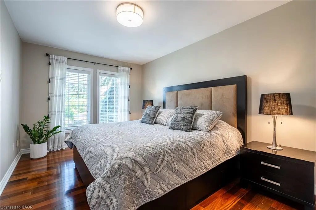 822 Danforth Place