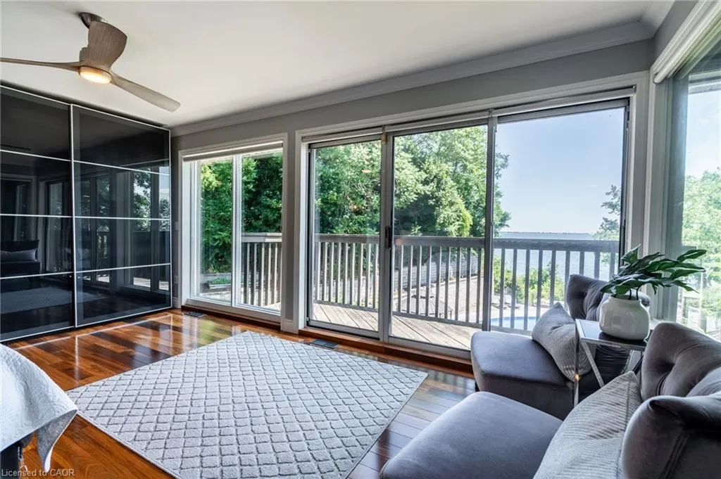 822 Danforth Place