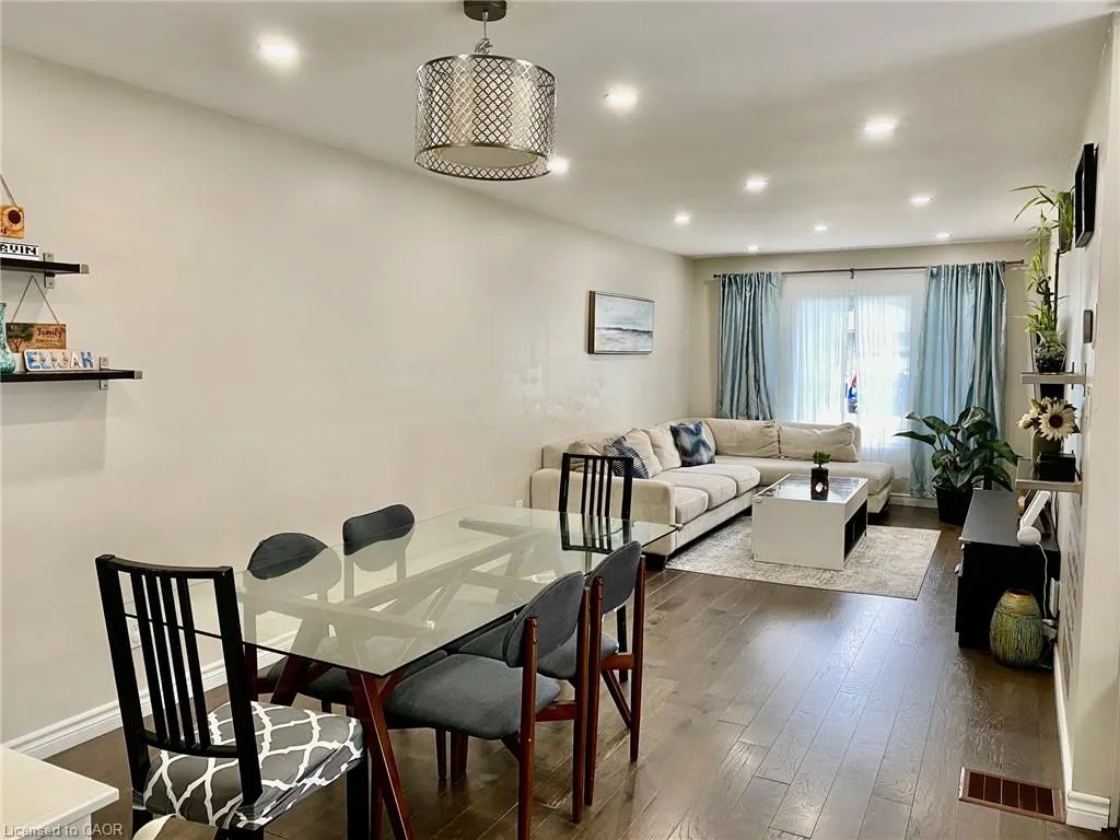 6 Adler Avenue