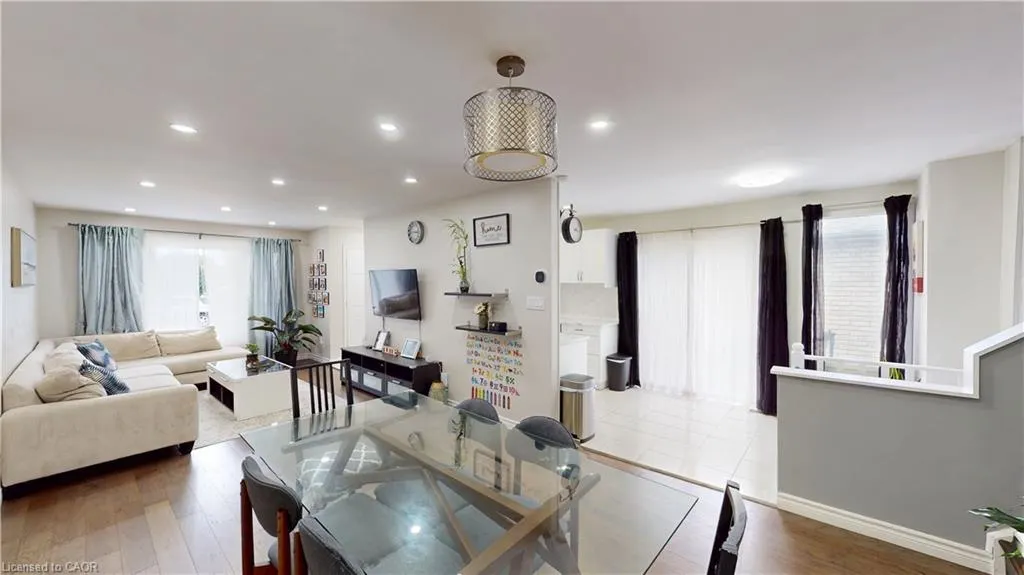 6 Adler Avenue
