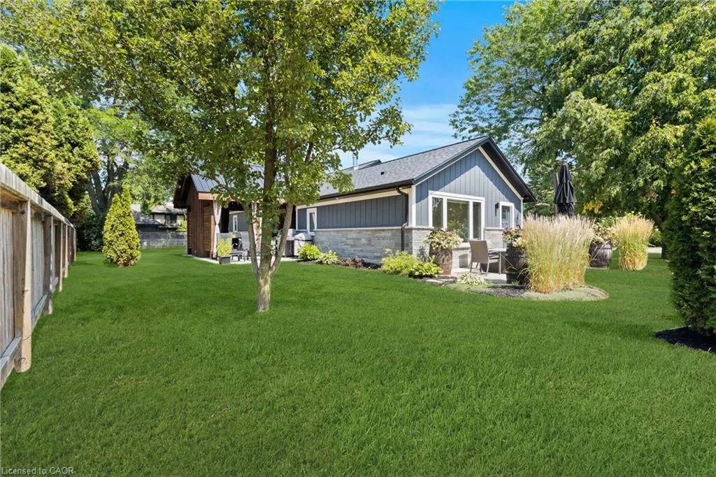 3886 Glenview Drive