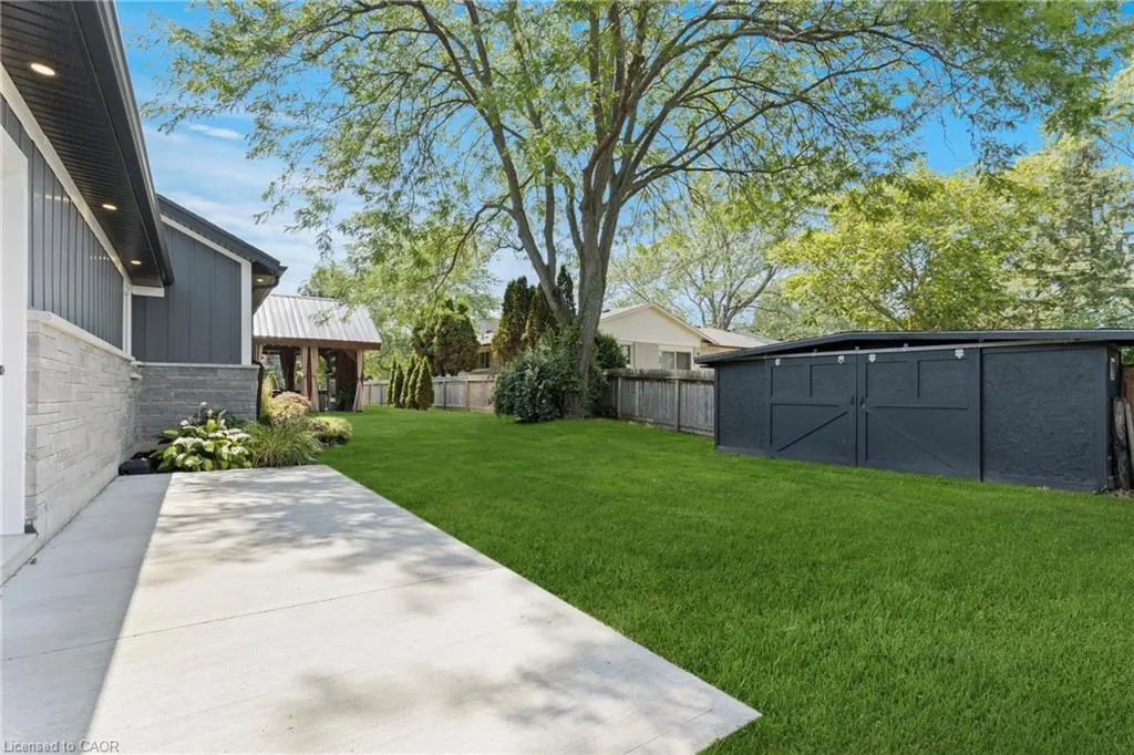 3886 Glenview Drive