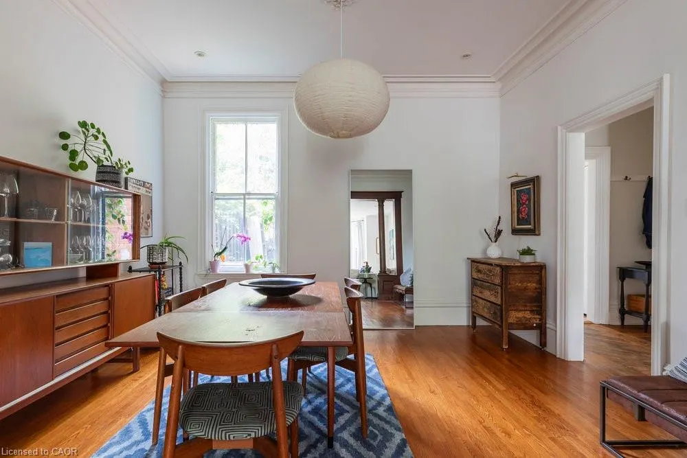 115 Locke Street N