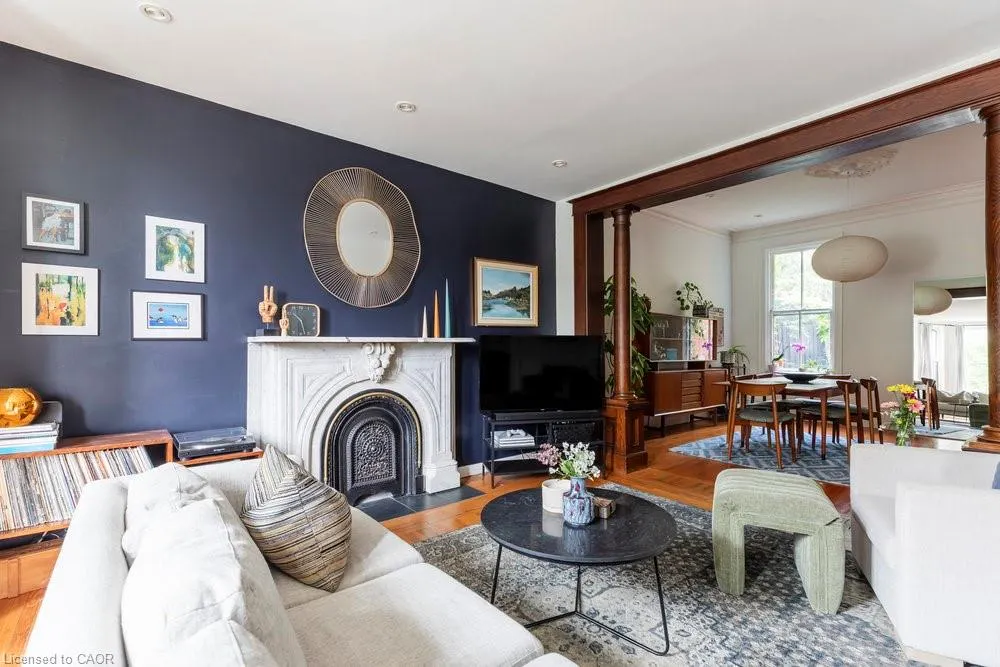 115 Locke Street N