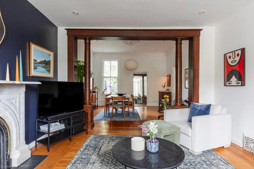115 Locke Street N