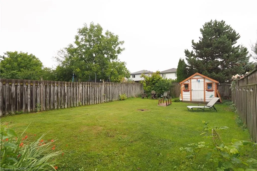 22 Beechmanor Crescent