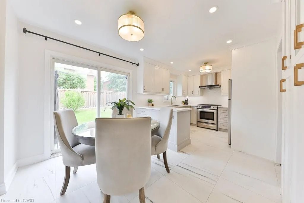 296 Evergreen Crescent